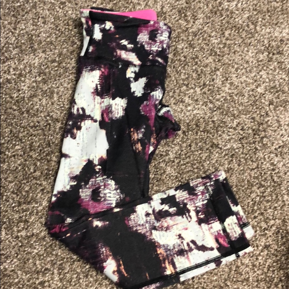 Lululemon crop leggings